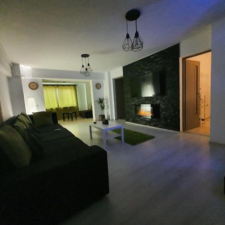 Gmg Residence Targoviste Exterior photo